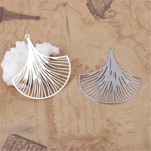 DoreenBeads Fashion Iron Based Alloy Chandelier Connectors Gingko Leaf Silver Color Filigree Jewelry DIY 39mm x 38mm, 2 PCs