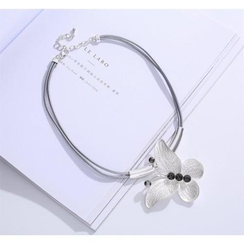 Exaggerate Style Big Butterfly Necklaces for Women Cute Animal Choker Necklaces Fashion Punk Jewelry Gifts