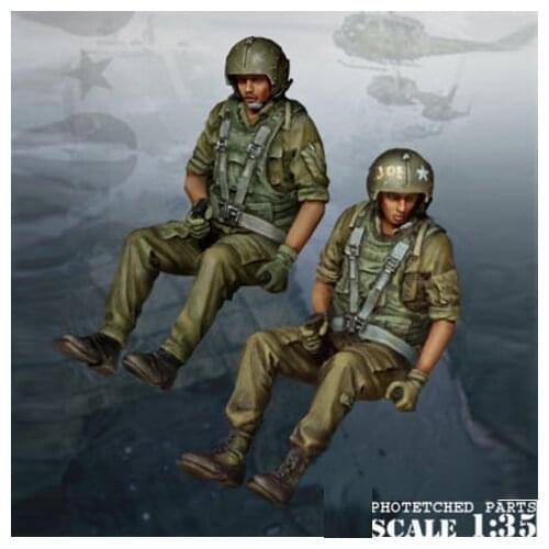 1:35 scale die-cast resin world war Russian special forces soldier war scene model resin assembly model free shipping