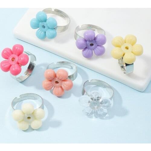 Fashion Cute/Romantic Plastic Rings Womens Lovely Color Resin Flowers Opening Can Be Adjusted Rings Jewelry for Girls