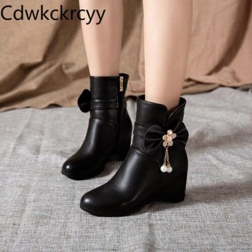 Winter The New fashion Round head Increase within Women boots sweet pearl Plus velvet Keep warm High heel Women boots size 34-43