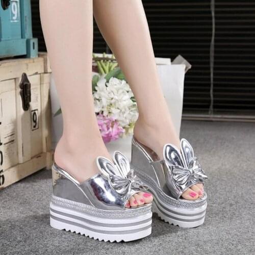 Hot sales NEW Women Shoes Ladies Slippers Girls Wedges Flip Flops Sandals Heels Outdoor Slippers Beach Shoes Woman Zapatos Mujer
