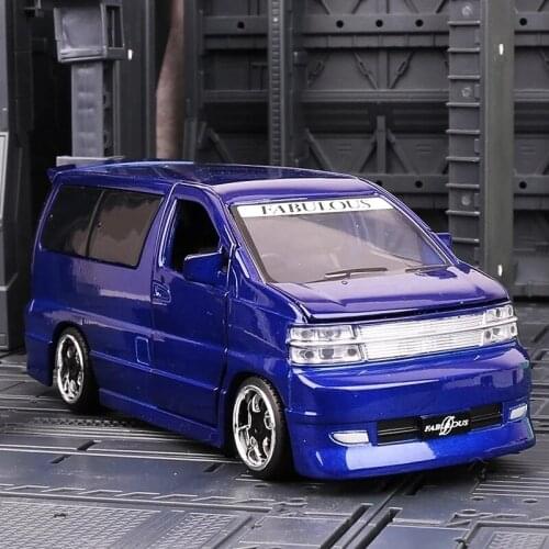 1:32 Nissans Elgrand FABULOUS MPV Alloy Car Diecast Pull Back Model Toy Vehicle Metal Car Simulation Collection Gifts Toys Boys