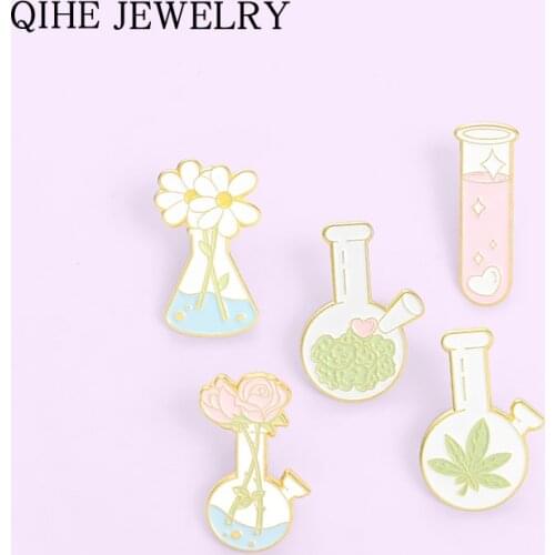 Chemistry Pharmacist Enamel Pin Badge Flower Beaker Test Tube Brooches Cartoon Backpacks Lapel Pins Jewelry Gift for Friends