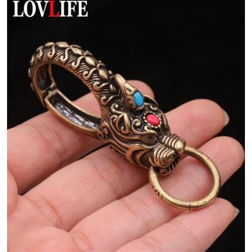 Brass Chinese Ancient Beast Qilin Head Car Keychain Hook Vintage Copper Waist Buckle Animal Pant Hanging Accessories