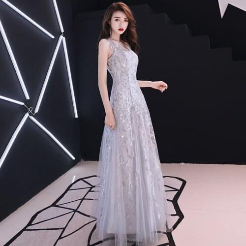 Aswomoye Slim Evening Dress 2018 New Appliques Sequins Special Occasion Dresses Prom Party Dress Illusion V-neck robe de soiree