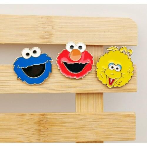 Disney Sesame Street Cartoon Button Brooch Lovely High-Grade Drops Oil Accessories Badges Women Clothing Accessories Pin