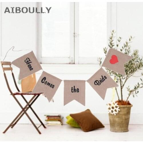 5 flags sign Here Comes the Bride heart Burlap Banner Garlands Ribbon Vintage Wedding Decoration Rustic Wedding Props Banner