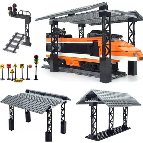 City Train Station Model Classic Brick Bus Stop Stations train track Building block Mini Signal Lamp Road Traffic Light Brick