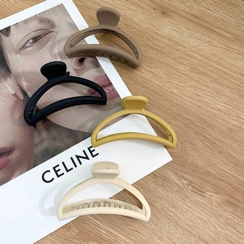 Korean Women Frosted Hair Claw Elegant Hollow Design Geometric Hairpins Vintage Ponytail Shark Barrettes Hair Accessories F028