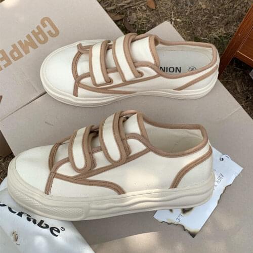 QWEEK Sneakers Women White Harajuku Vintage Casual Platform Canvas Sport Shoes Tennis Flats Designer Korean Rubber Vulcanize