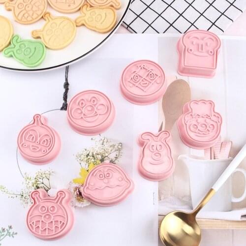 6Pcs/A Set Anpanman Cookie Moulds Kitchen supplies 3D Press Mold Japanese Cute Anime Biscuit Mold Party Cake Decorations