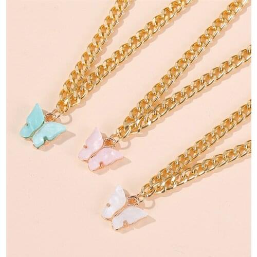 New Jewelry Colorful Butterfly Necklace Women and Girl Clavicle Chain Simple Butterfly Pendant Necklace Gift Wholesale