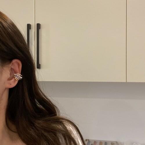 Simple Snd Fashionable Ear Clips Without Pierced Female Temperament Retro Earrings French Net Red Cold Wind Ear Bone Clips