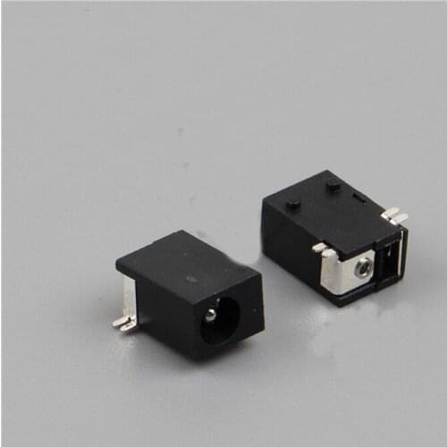 Fixed foot 2 outer diameter 3.8 inner core 1.3 pin 2 foot high temperature resistant high quality DC power socket female seat