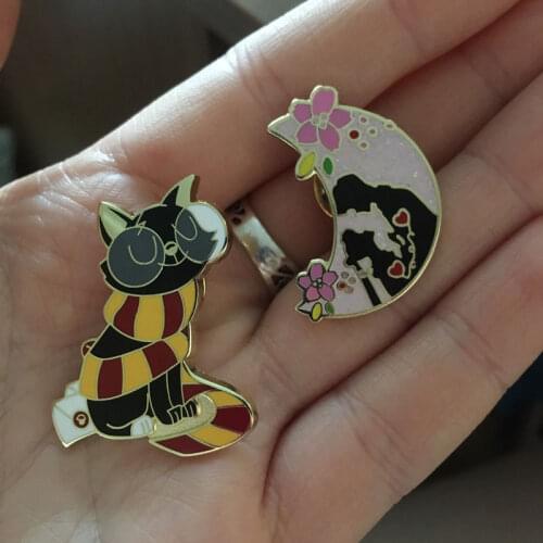 Cute Shiny Pastel Lapel Badges Gryffindors Magic Cat Hard Enamel Pin Brooch Women Backpack Collar Fashion Jewelry Gifts