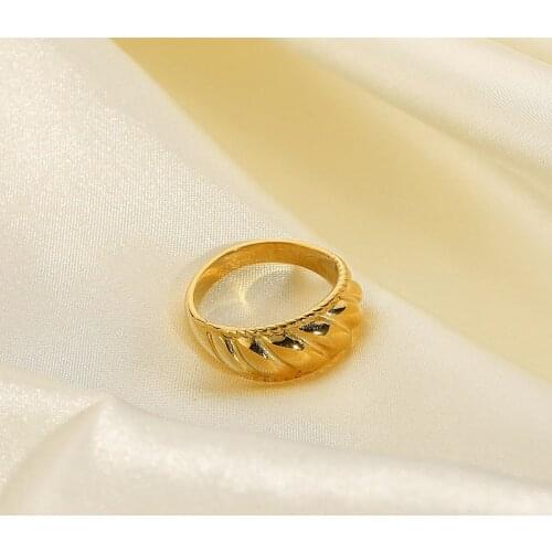 Romantic ring 18K Gold Plated Stainless Steel for lady Croissant ring
