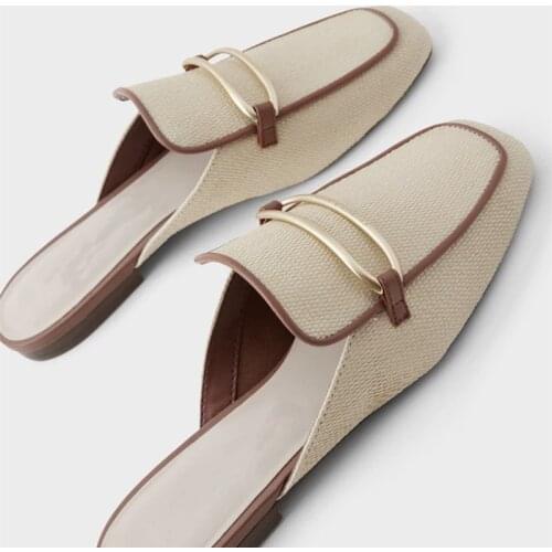 Womens Slippers 2021 Summer New Products Womens Metal Decorative Flat Closed Toe Muller Slippers Flat Half Slippers