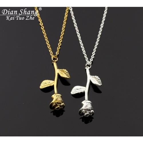 Wholesale 10pcs Statemen Necklace Women Charm Rose Flower Necklaces Dainty Jewelry Stainless Steel Link Chain Bijoux Femme