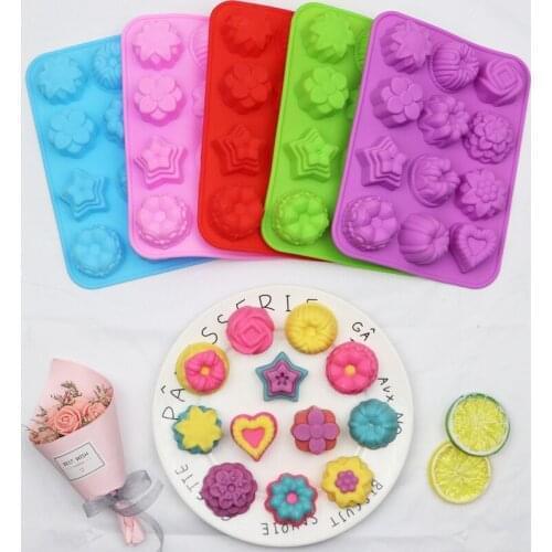 200Pcs/Lot Silicone Cake Mould 12 Different Flower-grass-shaped Silicone Moon Cake Mould DIY Handmade Soap Aromatherapy Mould