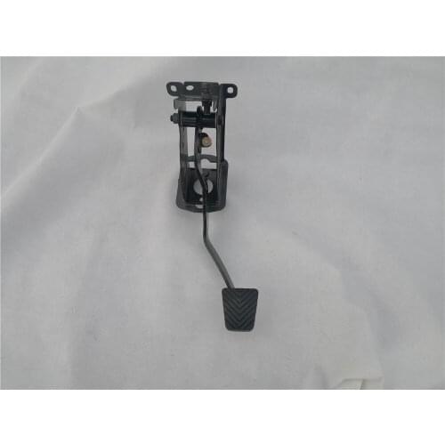 M/T Clutch Pedal For Mitsubishi PAJERO MONTERO V31 V32 V33 V43 MB599696 MB555315