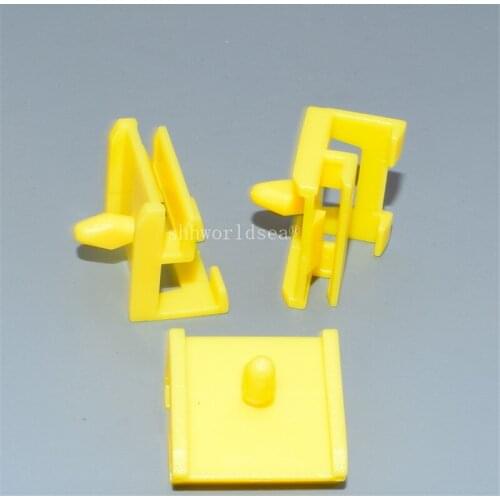 Shhworldsea POM Yellow Lower Side Sill Rocker Retainer clip car plastic fastener clip automotive clips for BMW 51717066220