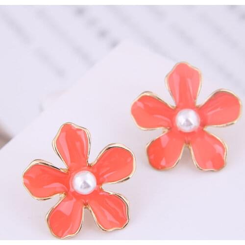 Cute Romantic Lovely White Pearl Stone Flower Shape Convenient Simple Stud Earrings Oil Painted Alloy For Women Party