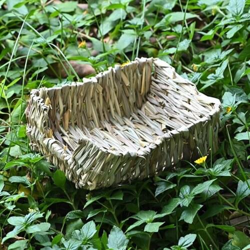 Woven Grass Nest Small Animal Natural Habitat Rabbit Hamster Guinea Pig Cage Nest House Pets Chew Toys