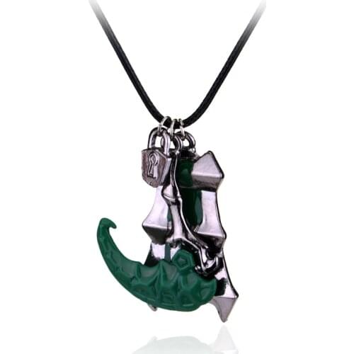 Game Jewelry Thresh Weapon Necklace Zinc Alloy Bisoprolol League Of Chain Warden Legends Couples Necklaces Pendant for Fans