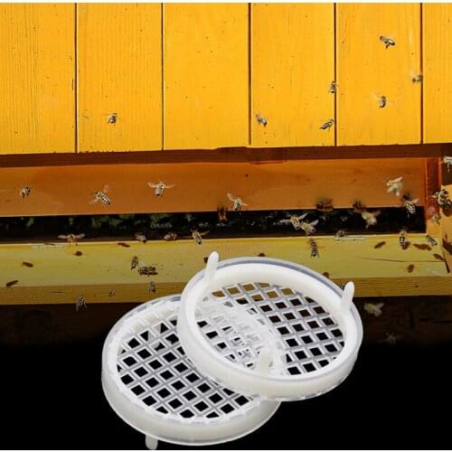 20 Pcs Beekeeping Wholesale Bee Farm Round Queen Cage Plastic King Cages Prisoner Catcher House Hotel Gardening Tools Supplies