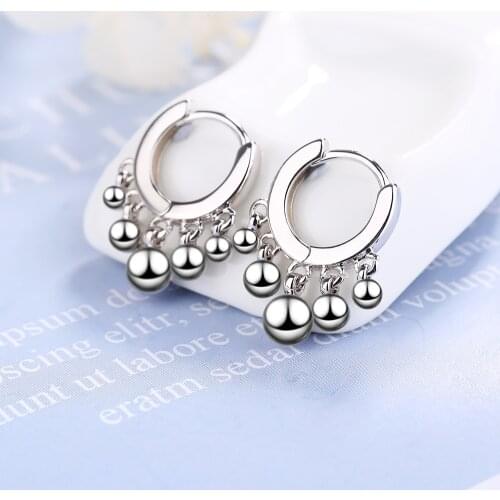 A Girl' Ins Simple Light Beads Tassel Hoop Earrings for Women Round Ear Rings Girls Jewellery oorbellen 2021 New Trendy