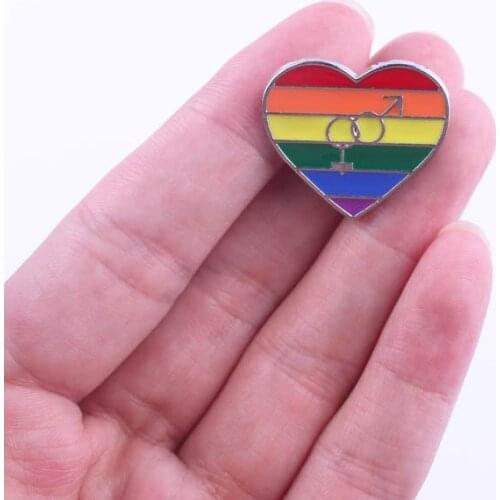 Rainbow Heart Brooch Pins Pride LGBT Badge Metal Pin Badge Bisexual Jewelry Lesbian Gay Badges On Clothes LGBT Accessories