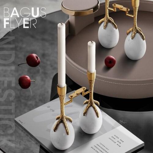 Leearts Decorative White Candlesticks