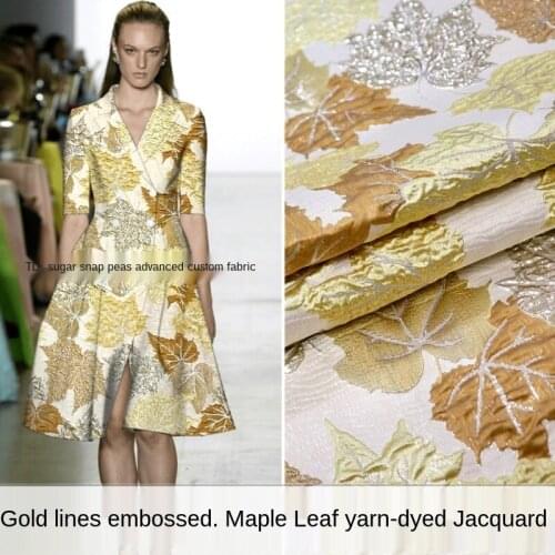 Three-dimensional embossed gold silk maple leaf yarn-dyed jacquard fabric, sewing fabric factory shop is not out of stock