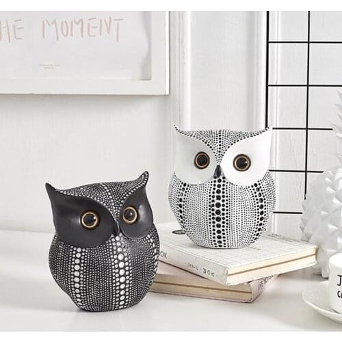 Nordic Style Minimalist Crafts White and Black Owl Animal Figurines Resin Statue Home Decoration Miniature Living Room Ornaments