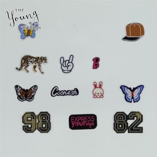 Hot sale Mixed cartoon Iron On Patches For Clothing Embroidery Fabric Badge Stickers For Clothes Jeans Decoration C6059-C6076