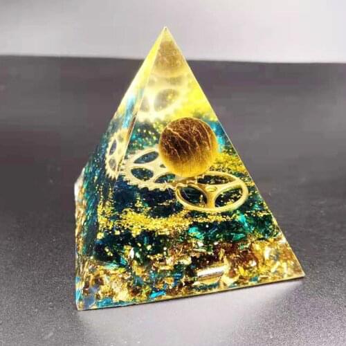 Crystal Pyramid Reiki Pyramid for Balancing Chakra | Yoga | Meditation Energy Reiki Natural Gemstone Ornaments Decors