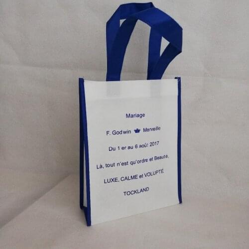 500pcs 25HX20X8cm Customized Logo Bags Can Choose the Colors of Trim Reusable Non-woven Tote Bags for Gift Clothes and Wedding