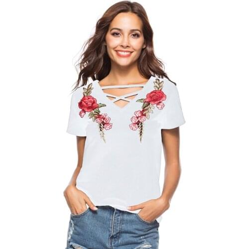 Neatie kiddie Fashion Floral Embroidery Sexy White T-shirt Tops Short Sleeve Streetwear Slim V-neck Summer Tshirt Female