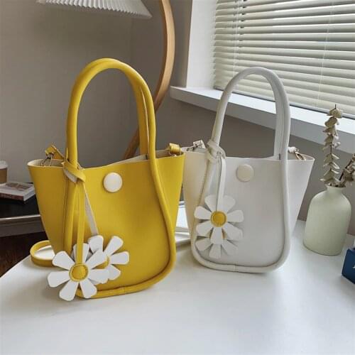 Fashion Womens Bags PU Leather Solid Color Flower Pendant Shoulder Bag Casual Ladies Top-handle Small Bucket Crossbody Handbags