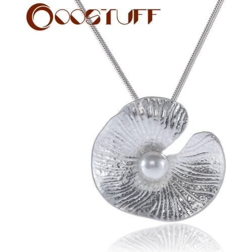 2021 Silver Color Plant Necklace Neck Chokers Suspension Pendants for Women Decorative Jewelry Chains Accessories Unusual Things