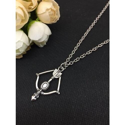 2018 / New Fashion Glamorous Archery Archery Hunting Focus Necklace Alloy Pendant Necklace, Necklace for men and women