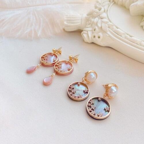 CCijiNG High-quality Natural Pearl Conch Floret Zircon Earrings Retro Elegant For Important Activities To Wear