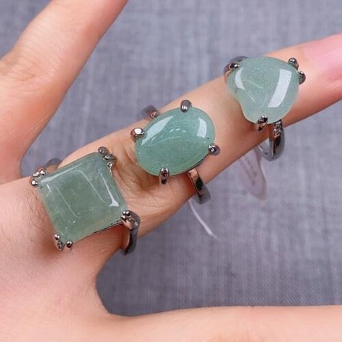 20Pcs/pack Wholesale Mix-style Natural Stone Ring Irregular Green Aventurine Ring Charms For Elegant Women Love Romantic Gift