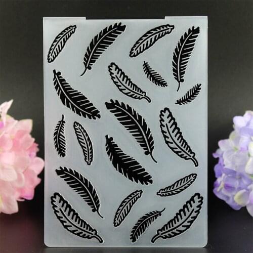 YLEF050 Feather Plastic Embossing Folder For Scrapbook Stencils DIY Photo Album Cards Making Decoration Template 10.5*14.5cm