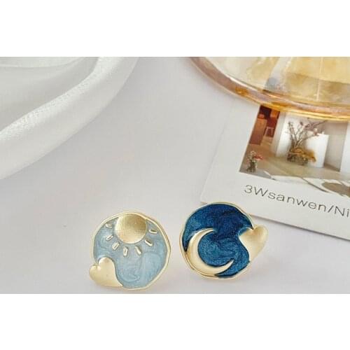 2021 Sun and Moon Earrings Elegant Korean Stud Earrings Irregular Blue Planet Jewelry Unique Design Sun And Moon Accessaries