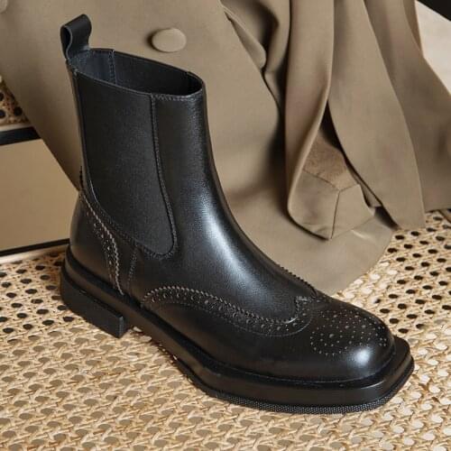 Hot Genuine Leather Women Boots Winter Slip-On Carved Brogues Chelsea Boots Thick Heel Ankle Boots Women Shoes British Style
