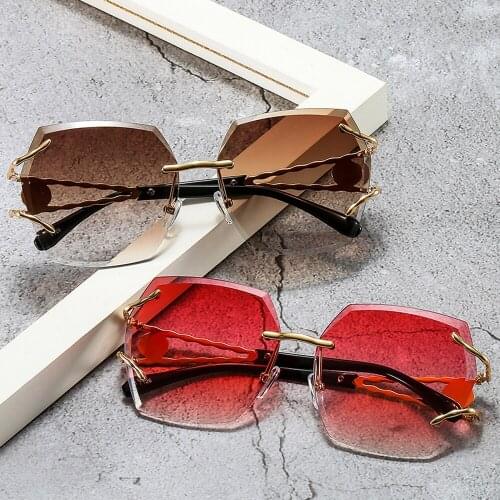 2021 Fashion New Women Rimless Sunglasses Rhinestone Trimming Gradient Lens Sun Glasses Female Brand Design Retro Goggle Shades