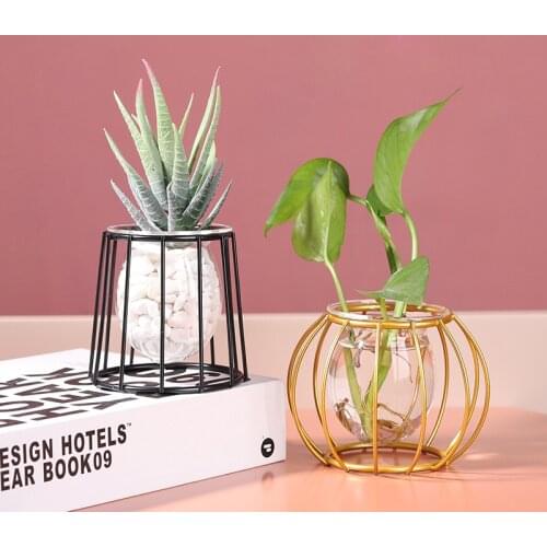 Nordic Styles Iron Line Flower Vase Terrarium Retro Metal Plant Holder Modern Geometric Iron Vase Home Decor Table Flower Pot