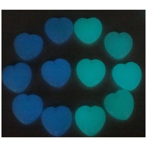 Natural Stone Glow in the Dark Quartz crystal moonstone Fluorescent heart shaped pendant for diy Jewelry making necklace 24pcs